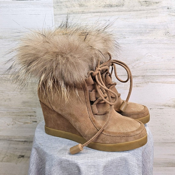 Cecelia New York Suede Wedge Boots Fox Fur Trim Lace-Up 8B Winter Luxe Après - Picture 1 of 12